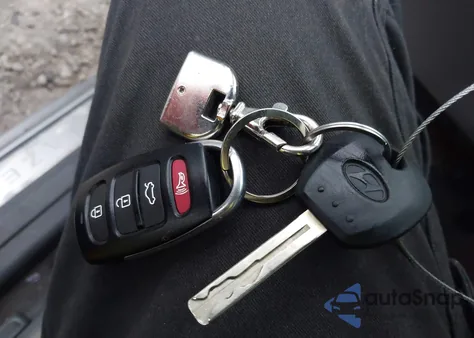 2011 Hyundai Azera Limited from USA, damaged, VIN KMHFC4DFXBA559801